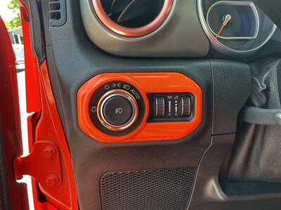 2019 Jeep Wrangler Unlimited Sport S   - Photo 15 - Terre Haute, IN 47804