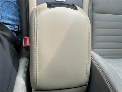 2017 Ford Taurus SE - Photo 29 - Terre Haute, IN 47804