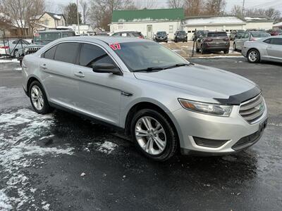 2017 Ford Taurus SE - Photo 6 - Terre Haute, IN 47804