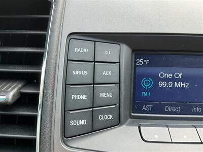 2017 Ford Taurus SE - Photo 23 - Terre Haute, IN 47804