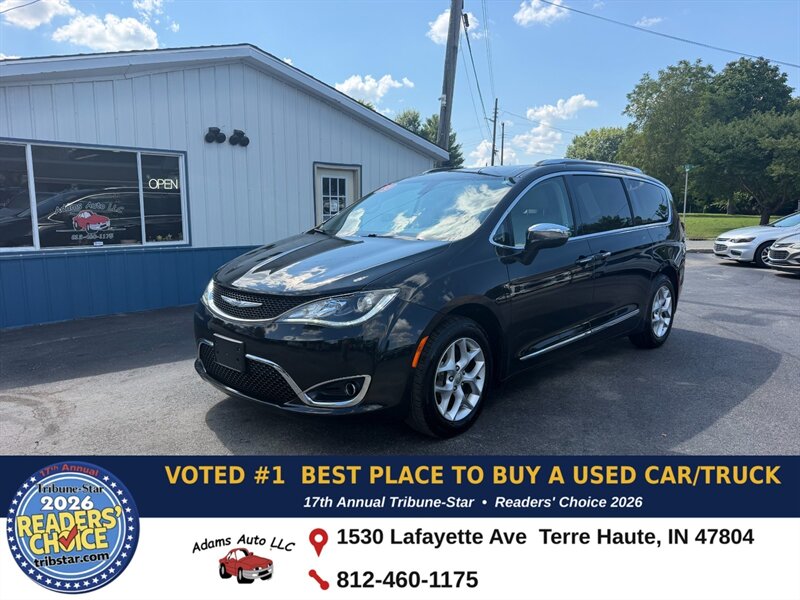 2019 Chrysler Pacifica Limited   - Photo 1 - Terre Haute, IN 47804