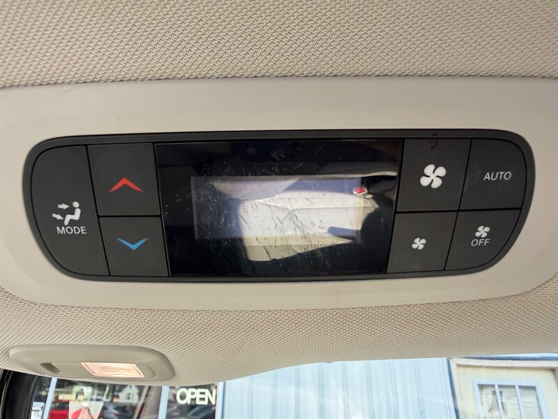 2019 Chrysler Pacifica Limited - Photo 21 - Terre Haute, IN 47804