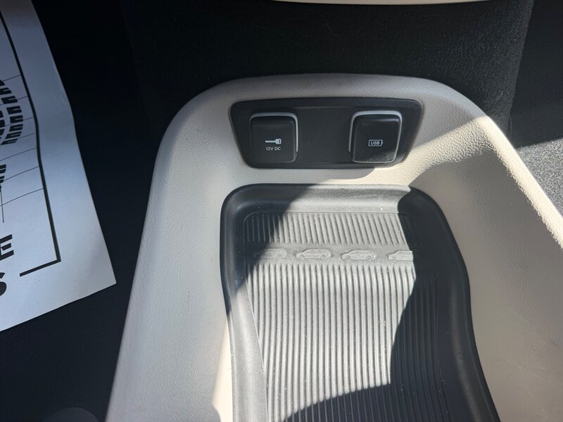 2019 Chrysler Pacifica Limited - Photo 38 - Terre Haute, IN 47804