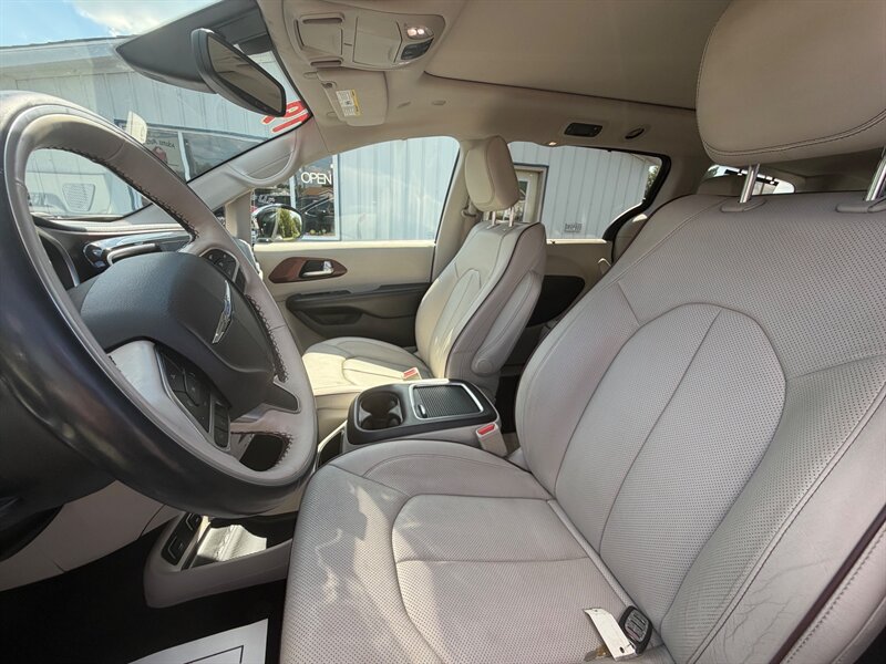 2019 Chrysler Pacifica Limited - Photo 26 - Terre Haute, IN 47804
