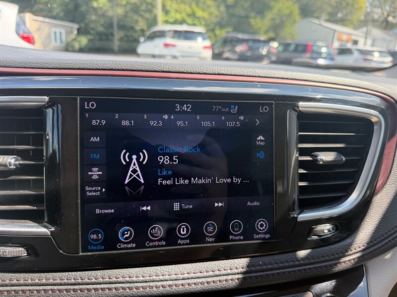 2019 Chrysler Pacifica Limited - Photo 33 - Terre Haute, IN 47804