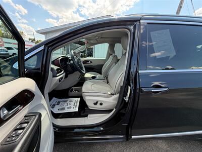 2019 Chrysler Pacifica Limited - Photo 6 - Terre Haute, IN 47804