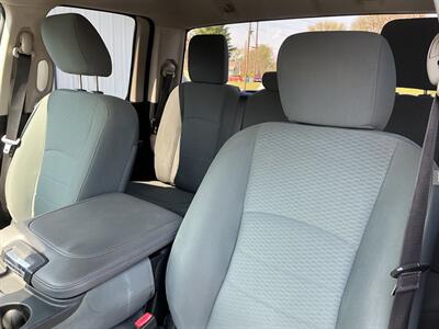 2018 RAM 1500 Express   - Photo 9 - Terre Haute, IN 47804