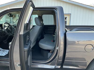 2018 RAM 1500 Express   - Photo 10 - Terre Haute, IN 47804
