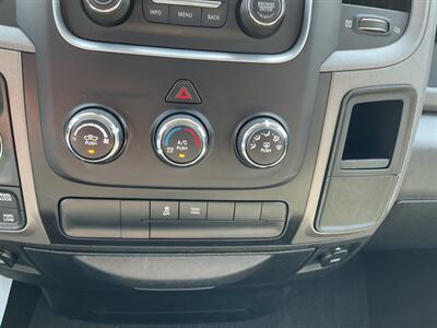 2018 RAM 1500 Express   - Photo 24 - Terre Haute, IN 47804