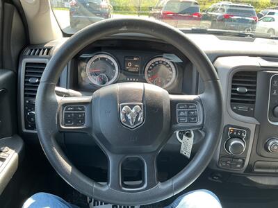 2018 RAM 1500 Express   - Photo 16 - Terre Haute, IN 47804