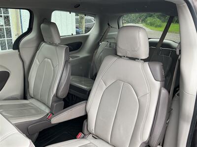 2018 Chrysler Pacifica Touring L - Photo 13 - Terre Haute, IN 47804