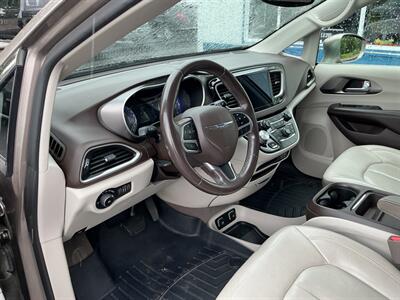 2018 Chrysler Pacifica Touring L - Photo 9 - Terre Haute, IN 47804