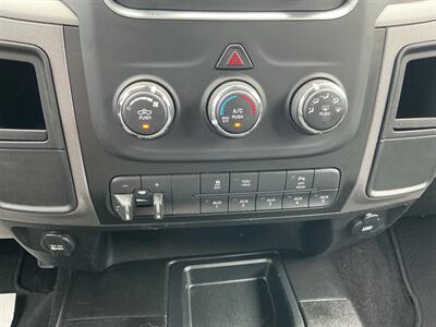 2018 RAM 2500 Tradesman   - Photo 25 - Terre Haute, IN 47804