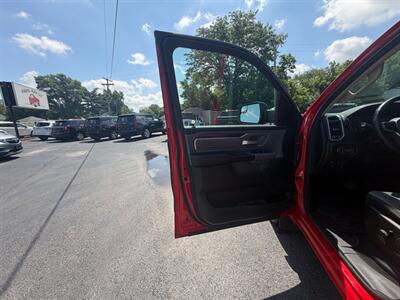 2019 RAM 1500 Big Horn   - Photo 17 - Terre Haute, IN 47804