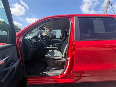 2019 RAM 1500 Big Horn   - Photo 7 - Terre Haute, IN 47804
