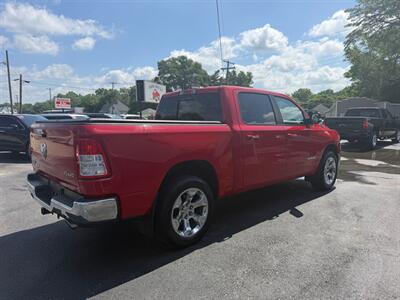 2019 RAM 1500 Big Horn   - Photo 5 - Terre Haute, IN 47804