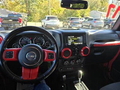 2017 Jeep Wrangler Unlimited Sport S   - Photo 30 - Terre Haute, IN 47804
