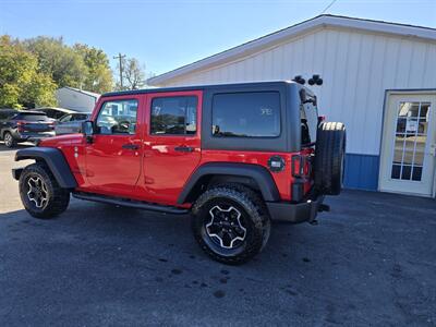 2017 Jeep Wrangler Unlimited Sport S   - Photo 6 - Terre Haute, IN 47804