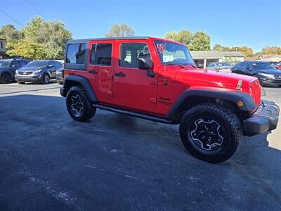 2017 Jeep Wrangler Unlimited Sport S   - Photo 10 - Terre Haute, IN 47804