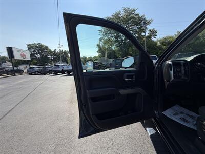 2017 Chevrolet Silverado 1500 LT - Photo 16 - Terre Haute, IN 47804