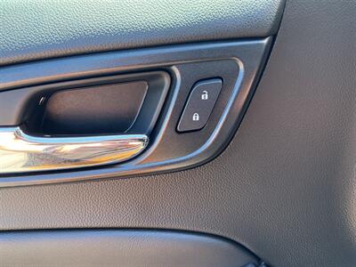 2018 Chevrolet Tahoe Premier - Photo 16 - Terre Haute, IN 47804