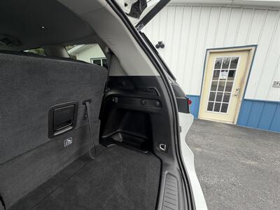 2023 Jeep Grand Cherokee L Limited   - Photo 12 - Terre Haute, IN 47804
