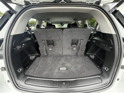 2023 Jeep Grand Cherokee L Limited   - Photo 11 - Terre Haute, IN 47804