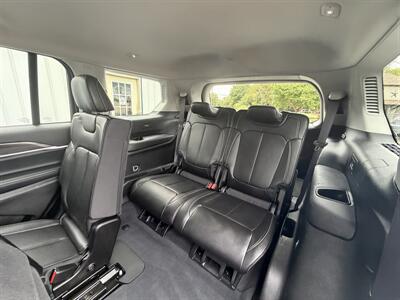 2023 Jeep Grand Cherokee L Limited   - Photo 20 - Terre Haute, IN 47804