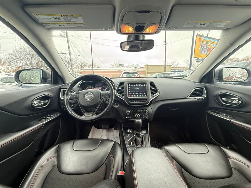 2021 Jeep Cherokee Trailhawk - Photo 14 - Edmonton, AB T6V 1H5