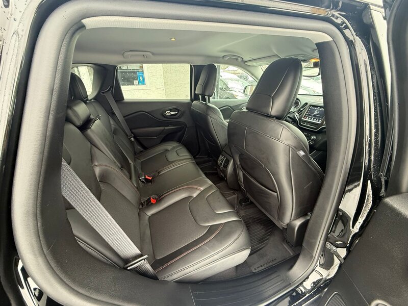 2021 Jeep Cherokee Trailhawk - Photo 18 - Edmonton, AB T6V 1H5