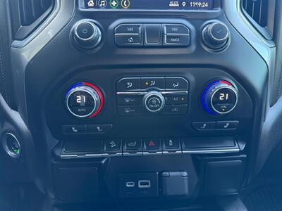 2022 Chevrolet Silverado 1500 Limited LT Trail Boss   - Photo 12 - Edmonton, AB T5G 0N9