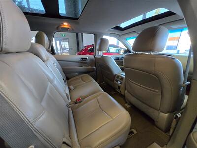2015 Nissan Pathfinder SL V6   - Photo 17 - Calgery,  