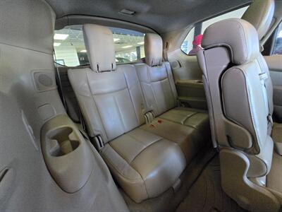 2015 Nissan Pathfinder SL V6   - Photo 18 - Calgery,  