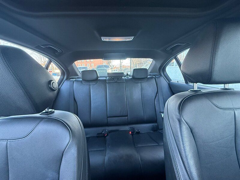 2015 BMW 3 Series 335i xDrive - Photo 19 - Edmonton, AB T5G 0N9