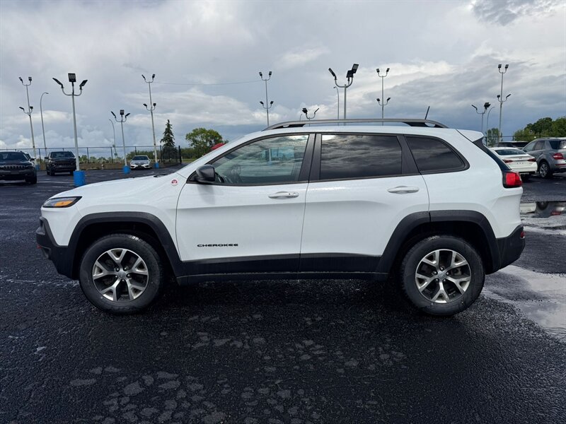 2016 Jeep Cherokee Trailhawk - Photo 4 - Edmonton, AB T6V 1H5