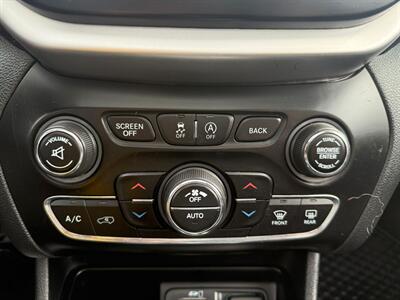 2016 Jeep Cherokee Trailhawk - Photo 12 - Edmonton, AB T6V 1H5