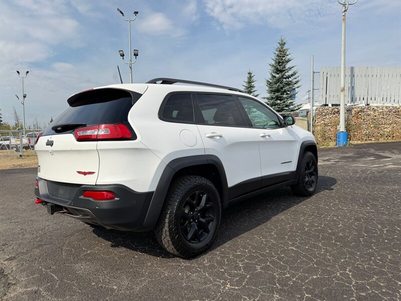 2018 Jeep Cherokee Trailhawk - Photo 6 - Edmonton, AB T6V 1H5