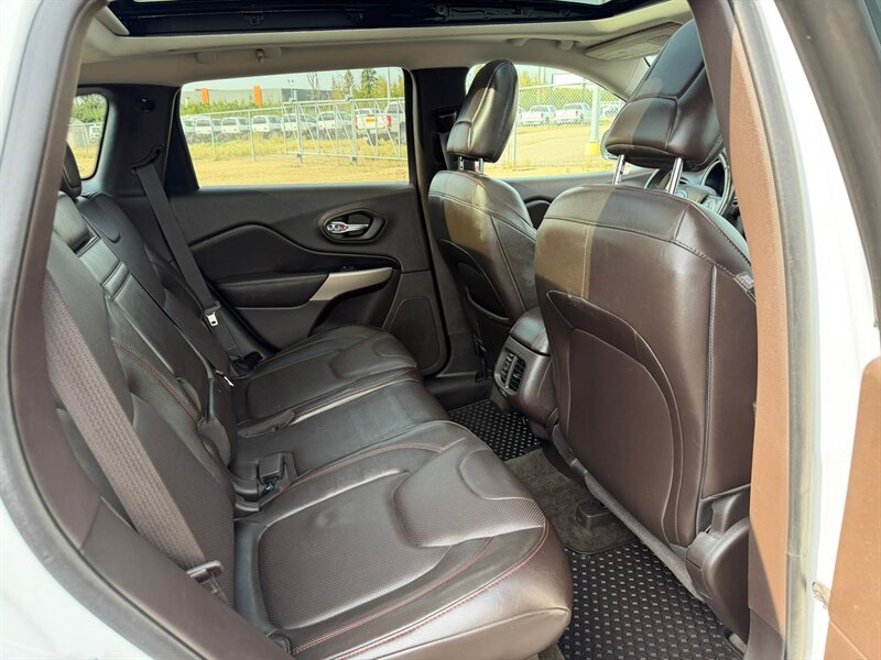 2018 Jeep Cherokee Trailhawk - Photo 12 - Edmonton, AB T6V 1H5
