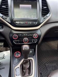 2018 Jeep Cherokee Trailhawk - Photo 14 - Edmonton, AB T6V 1H5