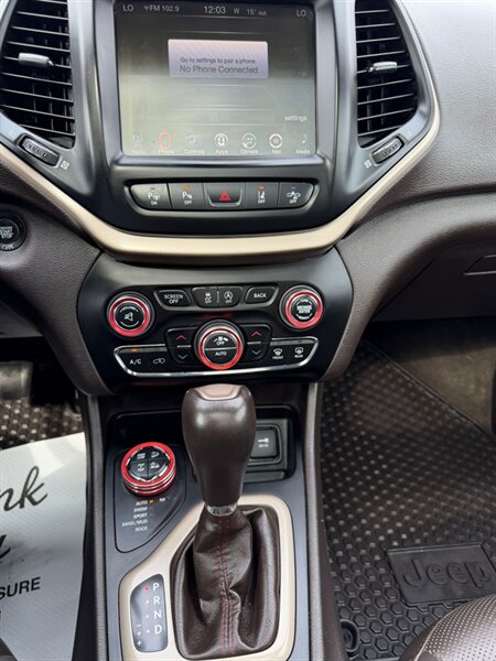 2018 Jeep Cherokee Trailhawk - Photo 14 - Edmonton, AB T6V 1H5