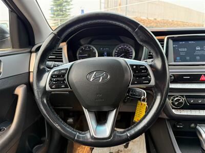 2019 Hyundai SONATA Essential   - Photo 9 - Edmonton, AB T6V 1H5