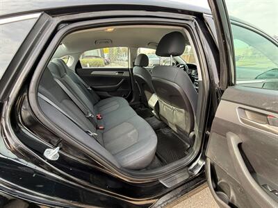 2019 Hyundai SONATA Essential - Photo 17 - Edmonton, AB T5G 0N9