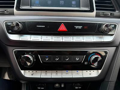 2019 Hyundai SONATA Essential   - Photo 12 - Edmonton, AB T6V 1H5