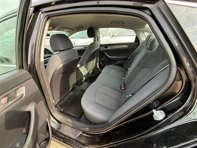 2019 Hyundai SONATA Essential - Photo 15 - Edmonton, AB T5G 0N9