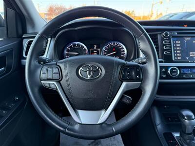 2016 Toyota Highlander XLE   - Photo 9 - Edmonton, AB T5S 2X1