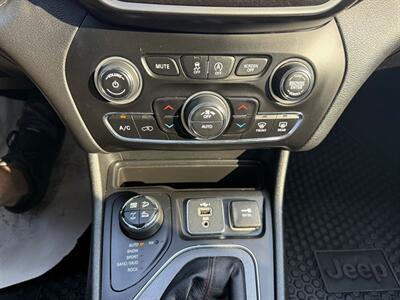 2020 Jeep Cherokee Trailhawk Elite   - Photo 12 - Edmonton, AB T5S 2X1