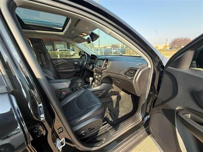 2020 Jeep Cherokee Trailhawk Elite   - Photo 15 - Edmonton, AB T5S 2X1