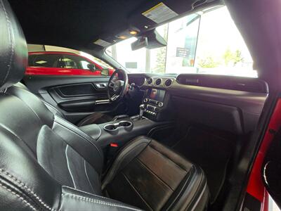 2019 Ford Mustang EcoBoost Premium   - Photo 17 - Calgery,  