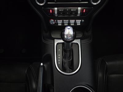 2019 Ford Mustang EcoBoost Premium   - Photo 13 - Calgery,  