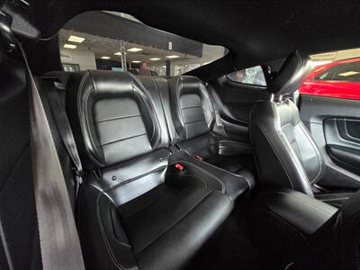 2019 Ford Mustang EcoBoost Premium   - Photo 18 - Calgery,  